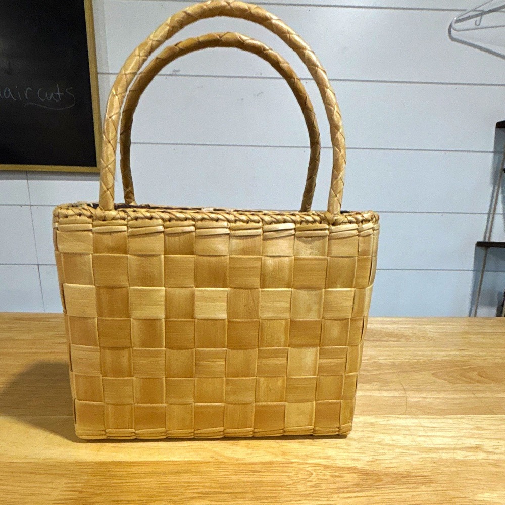 Vintage Woven Straw/Rattan Hawaiian Basket Tote/Purse with Lining & Handle